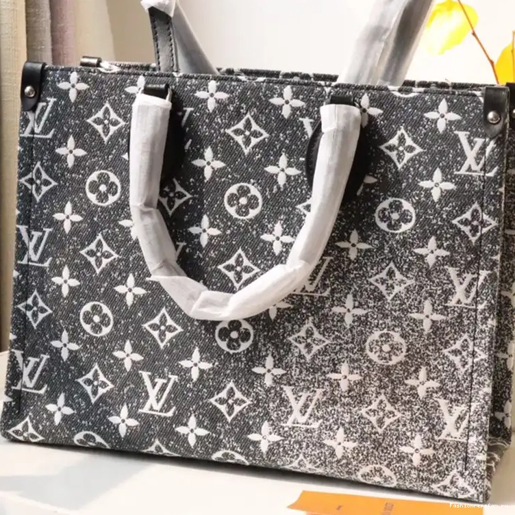 Fashionrepsfam ru LV Bag 2211DJ0032 0825